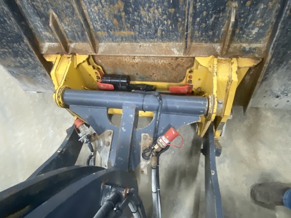 2023 John Deere 204 G Compact Utility Loader