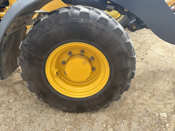 2023 John Deere 204 G Compact Utility Loader