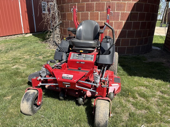 2024 Ferris ISX800 27 Mower/Zero Turn