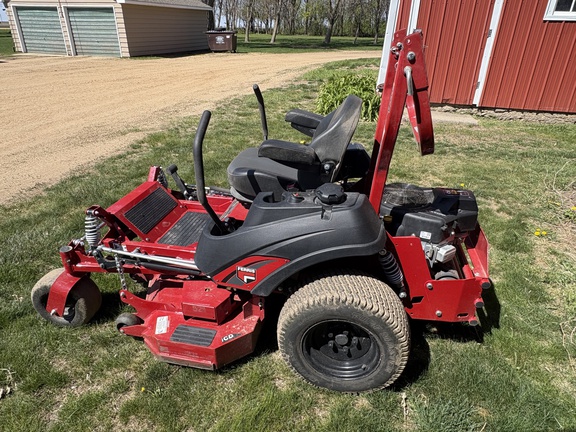 2024 Ferris ISX800 27 Mower/Zero Turn