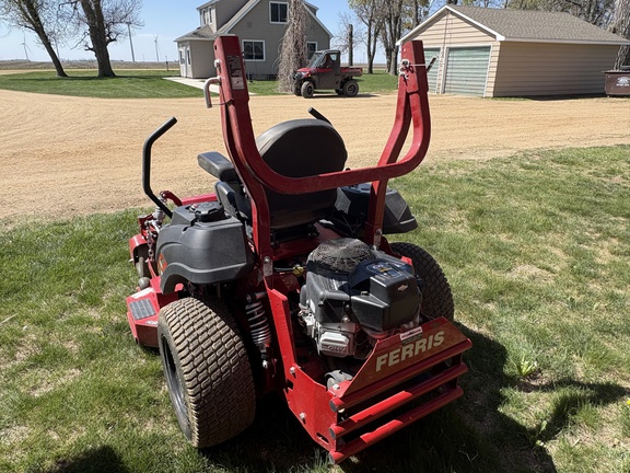 2024 Ferris ISX800 27 Mower/Zero Turn