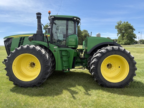 2015 John Deere 9620R Tractor 4WD
