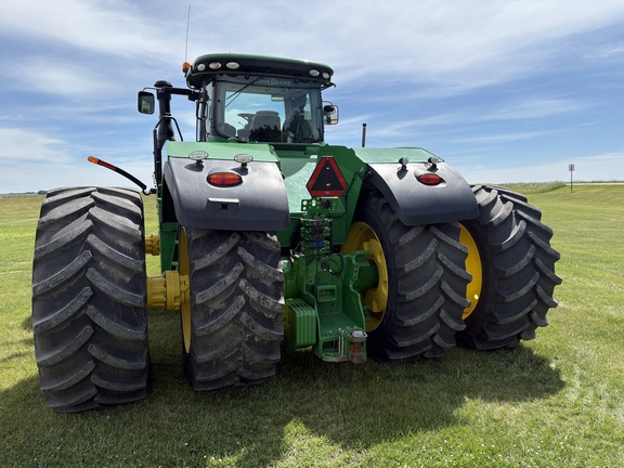 2015 John Deere 9620R Tractor 4WD