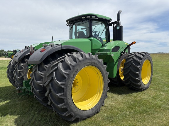 2015 John Deere 9620R Tractor 4WD