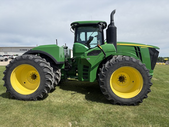 2015 John Deere 9620R Tractor 4WD