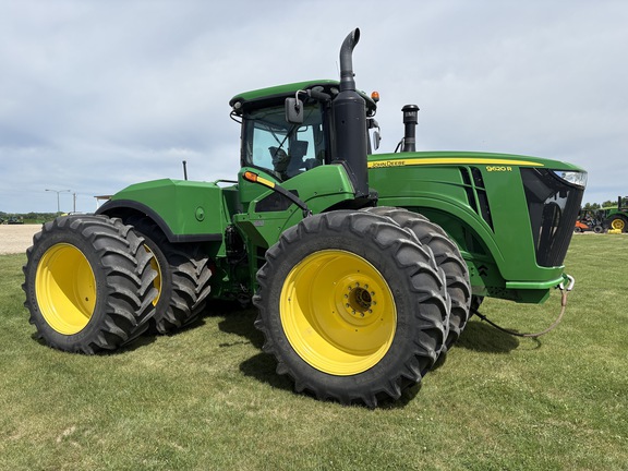 2015 John Deere 9620R Tractor 4WD