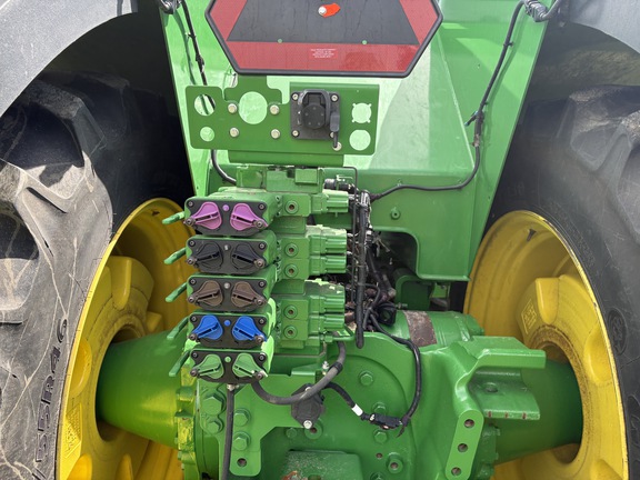 2015 John Deere 9620R Tractor 4WD