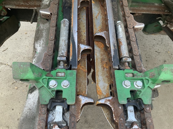 2023 John Deere C8R Header Corn Head