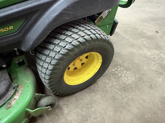 2025 John Deere Z950R Mower/Zero Turn