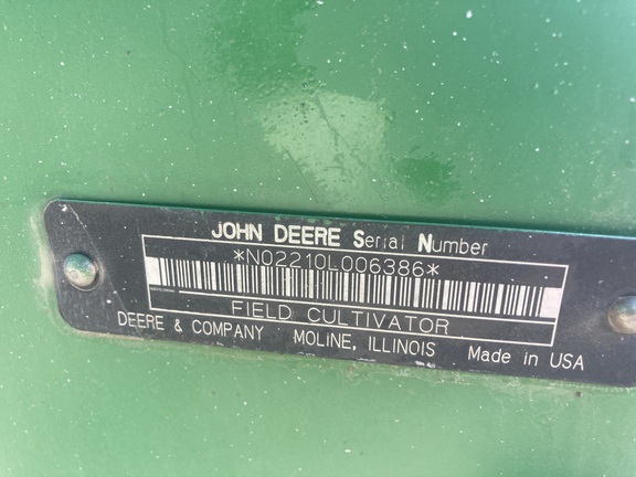 2008 John Deere 2210 Field Cultivator