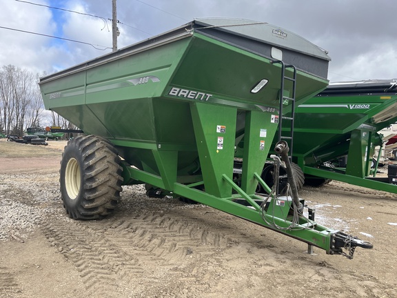 2008 Brent 880 Grain Cart