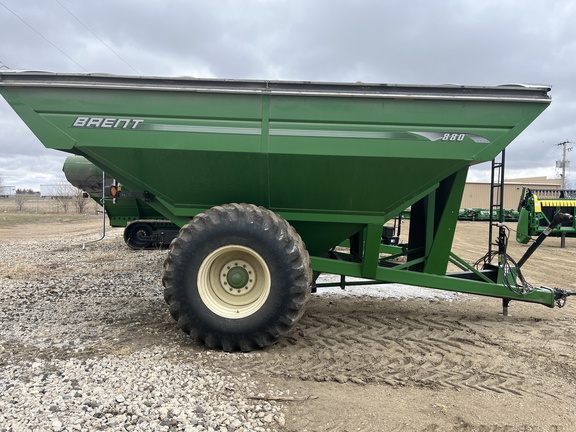 2008 Brent 880 Grain Cart