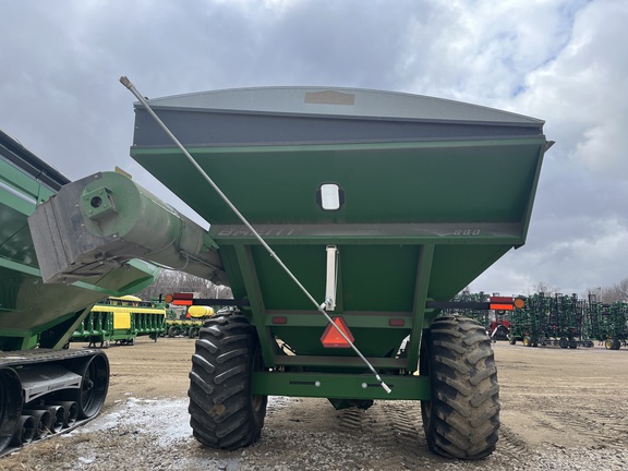 2008 Brent 880 Grain Cart