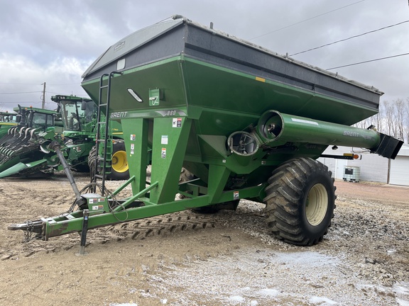 2008 Brent 880 Grain Cart