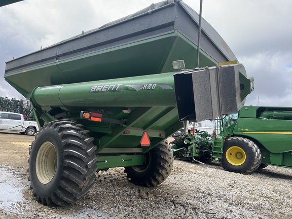 2008 Brent 880 Grain Cart