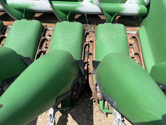 2018 John Deere 718C STALKMASTER Header Corn Head