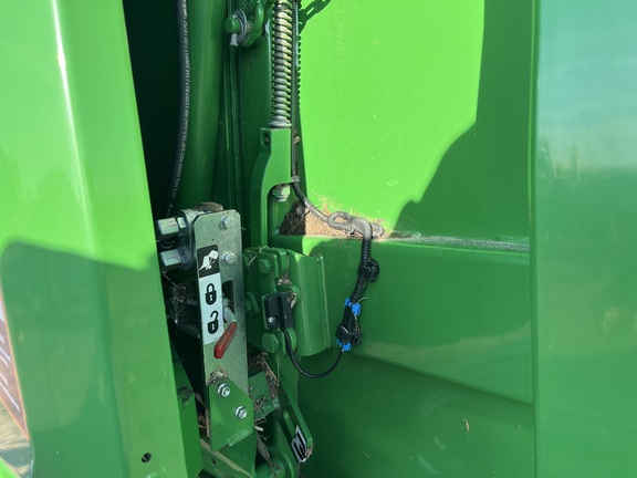 2023 John Deere 560M Baler/Round