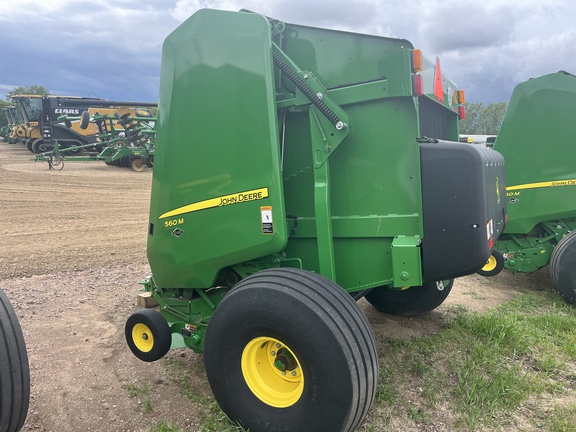 2023 John Deere 560M Baler/Round