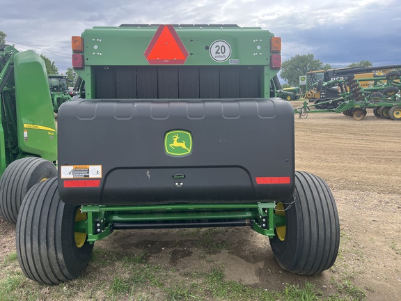 2023 John Deere 560M Baler/Round