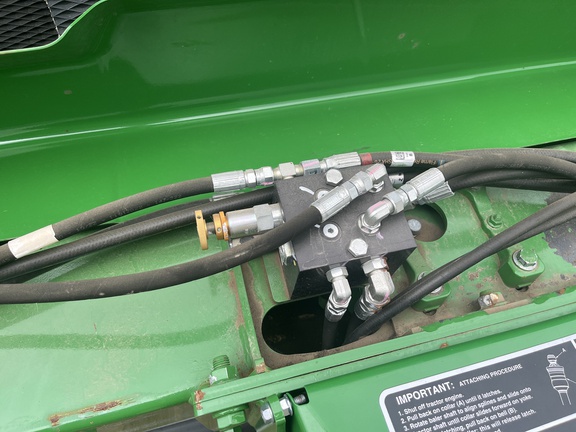 2023 John Deere 560M Baler/Round