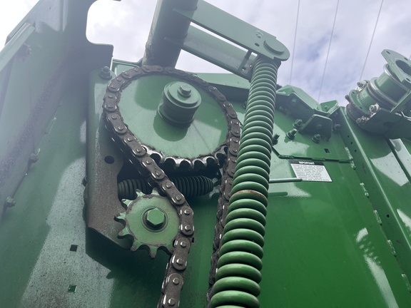 2023 John Deere 560M Baler/Round