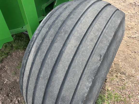 2023 John Deere 560M Baler/Round