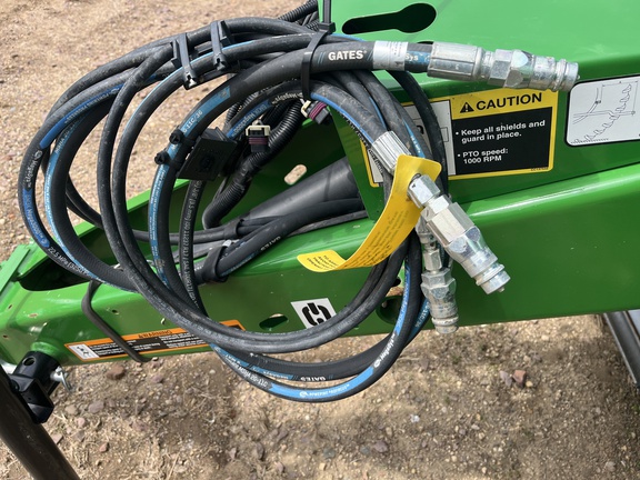 2023 John Deere 560M Baler/Round