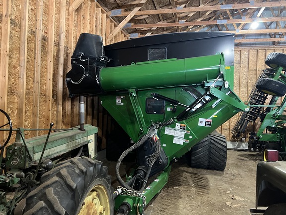 2021 Brent 1396 Grain Cart