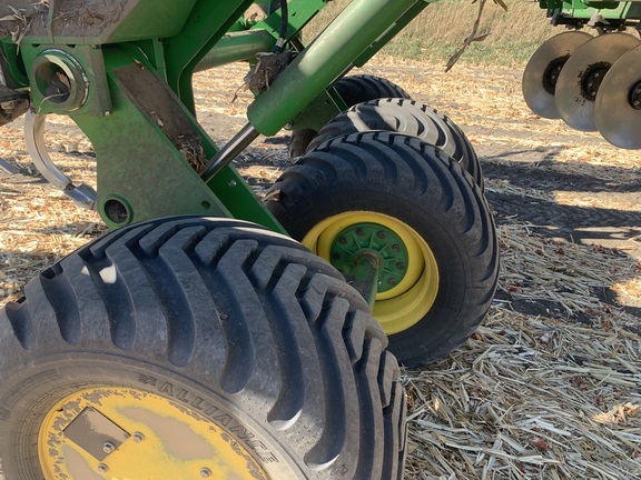 2021 John Deere 2730 Disk Ripper