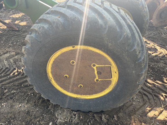 2021 John Deere 2730 Disk Ripper