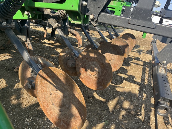 2021 John Deere 2730 Disk Ripper