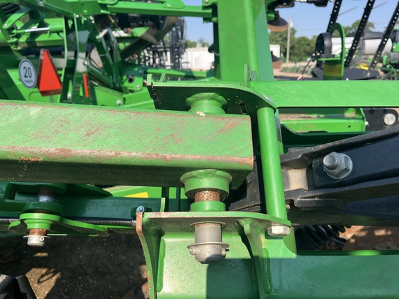 2021 John Deere 2730 Disk Ripper