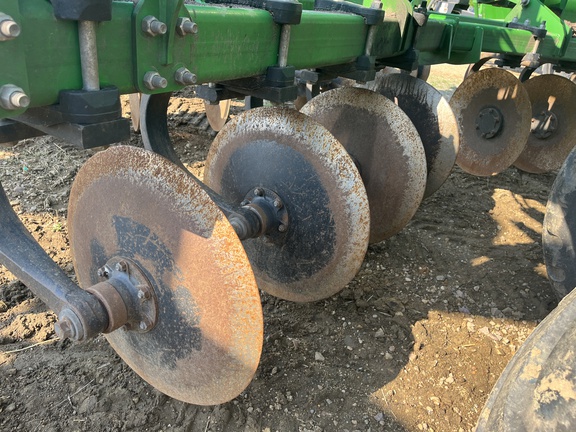 2021 John Deere 2730 Disk Ripper