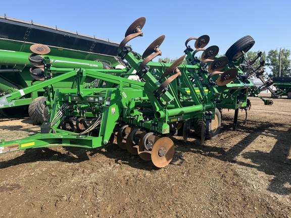 2021 John Deere 2730 Disk Ripper