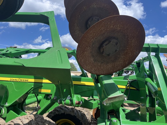 2021 John Deere 2730 Disk Ripper