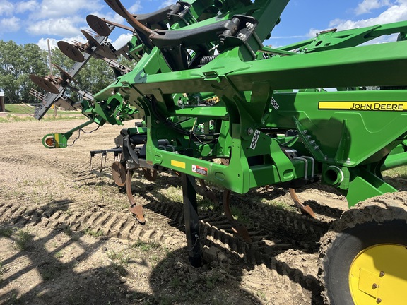2021 John Deere 2730 Disk Ripper