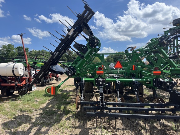 2021 John Deere 2730 Disk Ripper