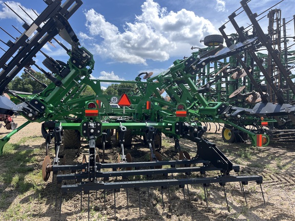 2021 John Deere 2730 Disk Ripper