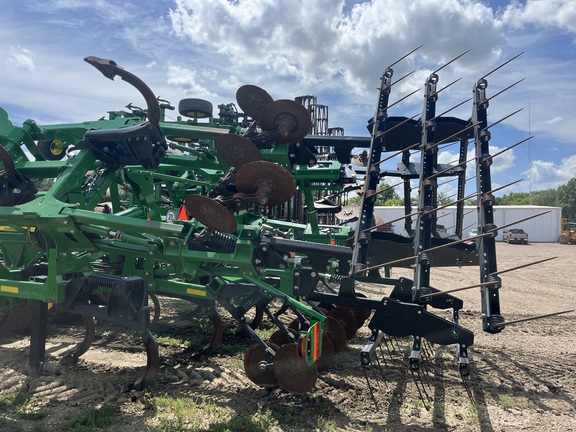 2021 John Deere 2730 Disk Ripper