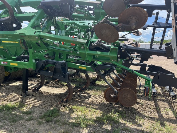 2021 John Deere 2730 Disk Ripper