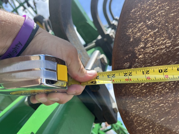 2021 John Deere 2730 Disk Ripper