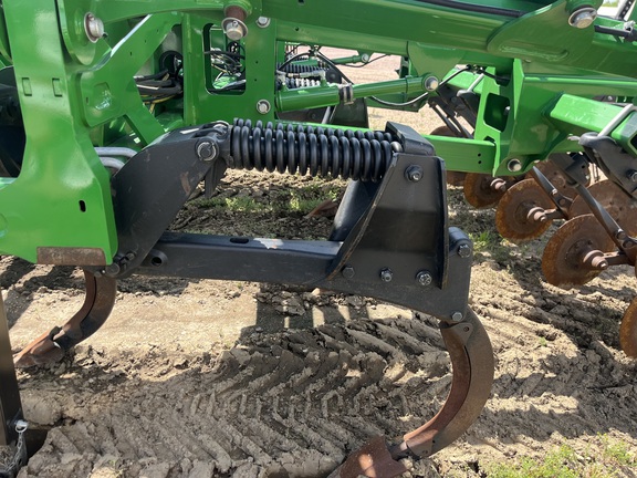 2021 John Deere 2730 Disk Ripper
