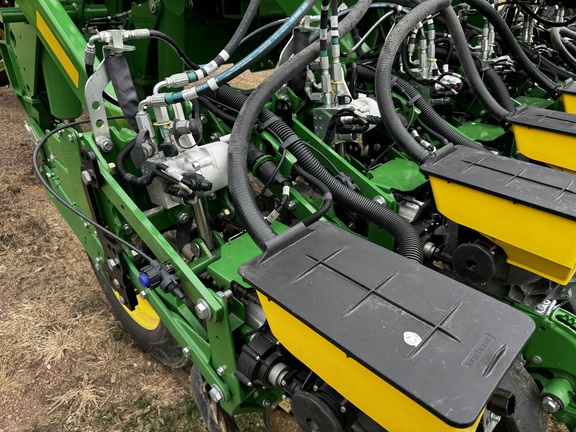 2022 John Deere 1795 Planter