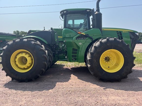 2021 John Deere 9620R Tractor 4WD