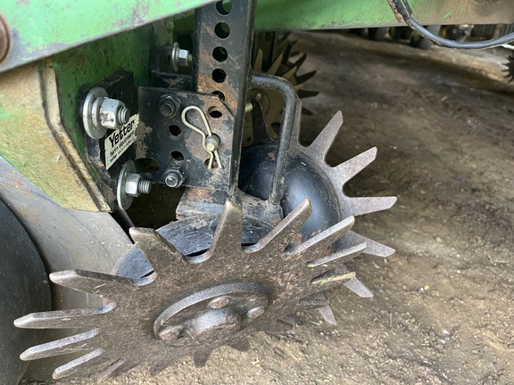 John Deere 7000 Planter