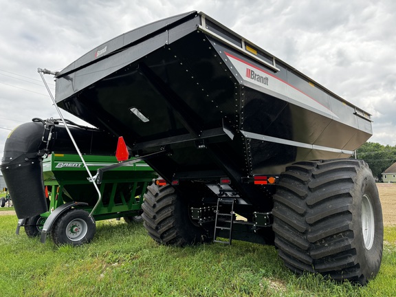 2023 Brandt 1120XT Grain Cart