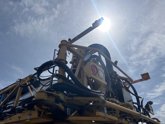 2018 RoGator RG1300C Sprayer/High Clearance