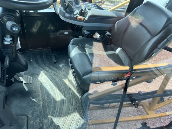 2018 RoGator RG1300C Sprayer/High Clearance