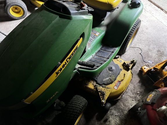 2006 John Deere X340 Garden Tractor