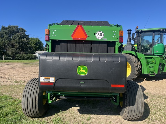 2023 John Deere 560M Baler/Round